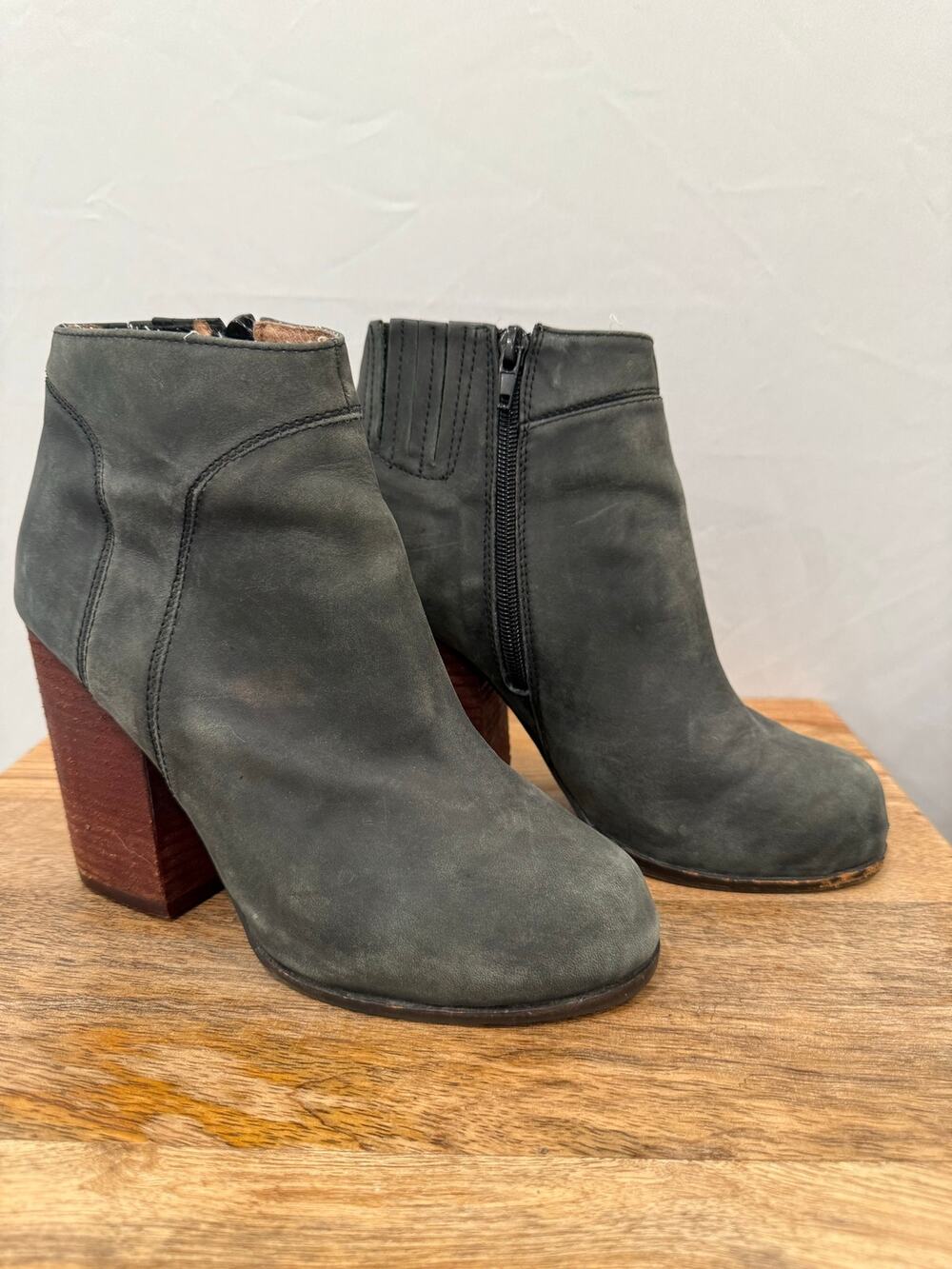 Jeffrey Campbell Hanger Havana Last Olive Green Leather Ankle Boots Booties